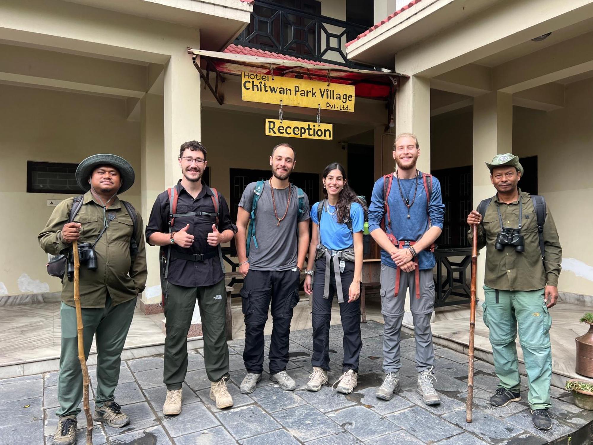 Hotel Chitwan Park Village Sauraha Exterior foto